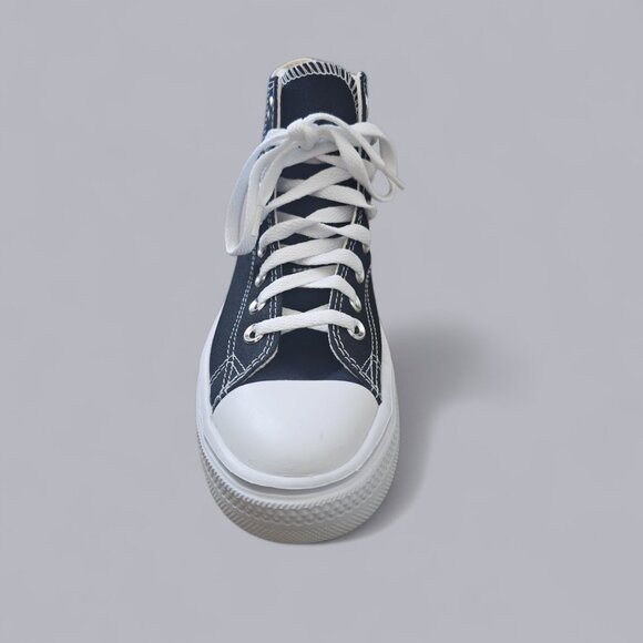 Converse - Picture 5 of 7